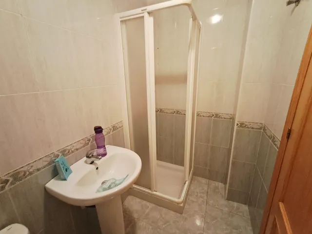 Vivienda de 3 dormitorios, 2 baños y 105 m2 en Patiño — 14