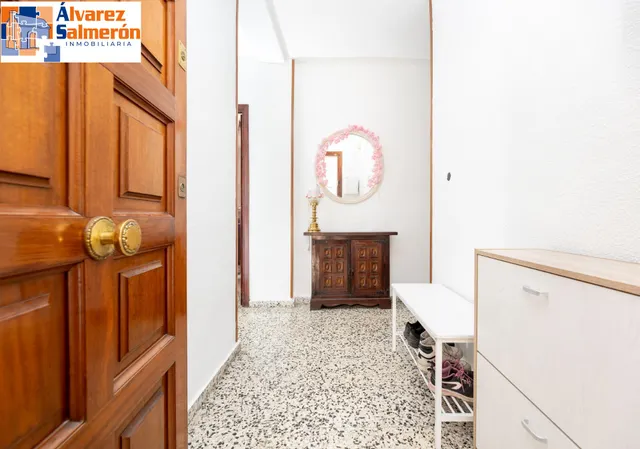 En Venta Piso de 4 dormitorios con ascensor, ideal para reformar a tu gusto. — 22