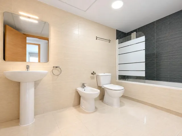 Estupendo piso para entrar a vivir. Zona Benisaudet. — 20