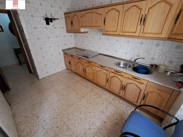 SE VENDE PISO PLANTA BAJA EN MONTIJO, ZONA EL MOLINO, ZONA T - foto 3