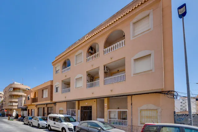 Atico de 3 Dormitorios en Residencial con Piscina en Torrevieja — 27