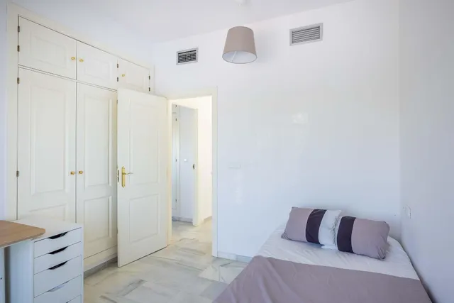 Vivienda adosada reformada, amplia y lista para entrar a vivir — 36