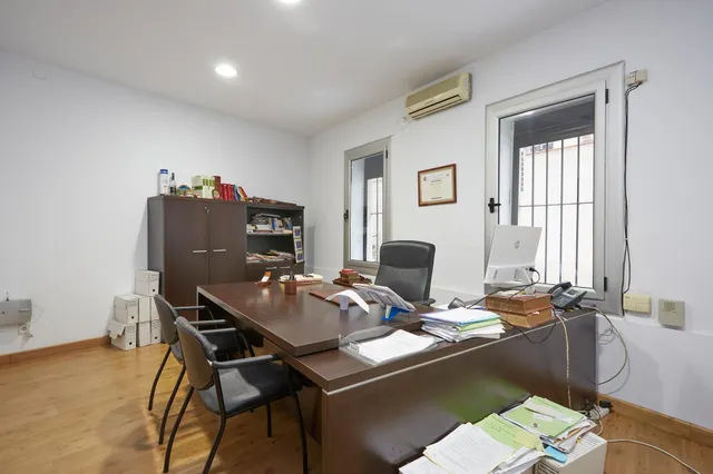 Oficina en venta en calle de nàpols — 13