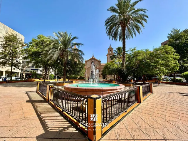 Flat / apartment for sale in Calle Caballero de Rodas — 26