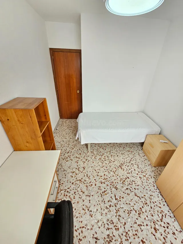 2 habitaciones DISPONIBLES! EXCLUSIVO PARA CHICAS ESTUDIANTE