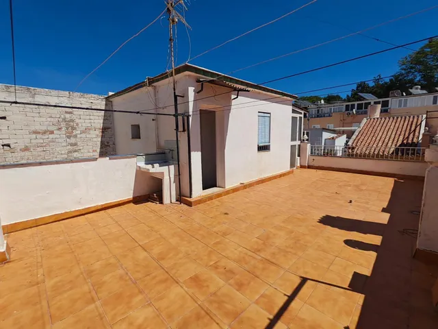 CASA CON GRAN POTENCIAL — 17