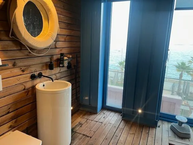 Se vende vivienda singular con licencia restaura+copas, en primera linea,Avda.almadrava, Villajoyosa — 31