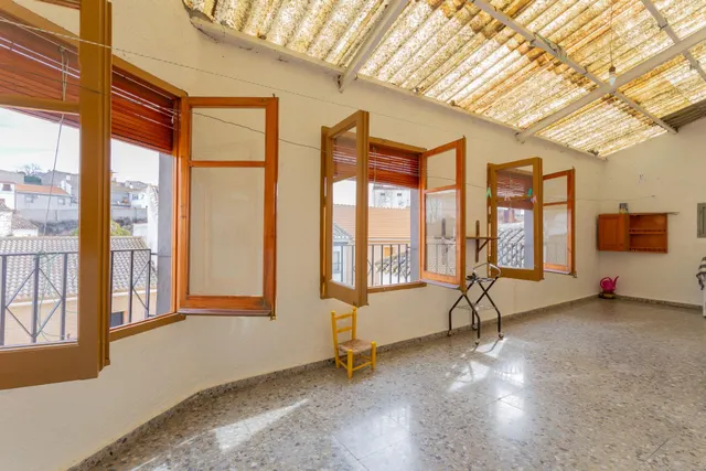 Bonita casa de pueblo en Montejicar — 9