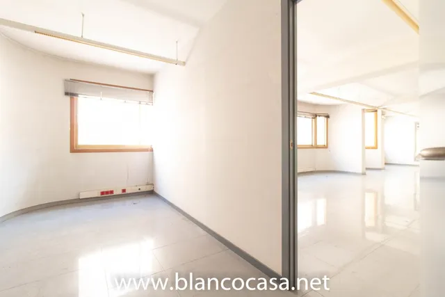 Alquiler de oficina en la Calle Barcelona — 13
