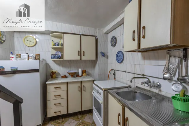 BONITA CASA PARA REFORMAR — 7