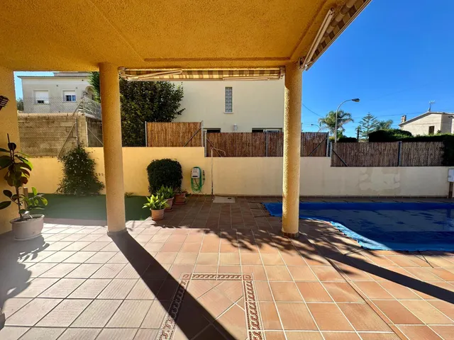 CASA EN OASIS - EL VENDRELL — 6
