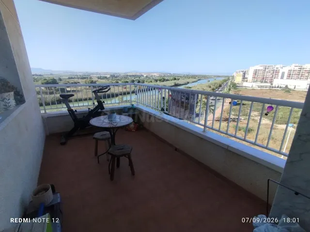 APARTAMENTO DE 1 DORMITORIO, CON PISCINA COMUNITARIA — 5