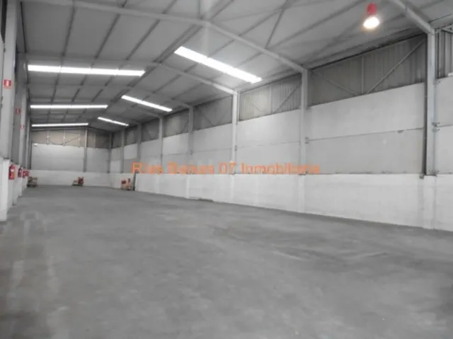 REF 2532 NAVE 1810 m2 CON DOS PLANTAS OFICINAS y 2000 M2 CAM - foto 4
