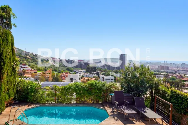 Exclusiva casa con vistas panorámicas — 9