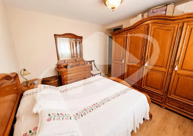 Impresionante Piso Reformado en Sabadell con Vistas y Comodidades — 16