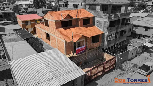 97.500 $us casa en venta Sobre la avenida Ferroviaria zona d