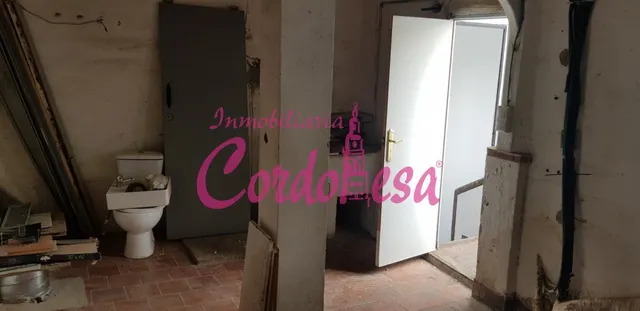 CASA JUNTO A LA CATEDRAL — 11