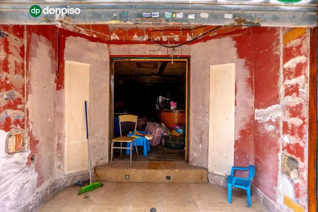 Local comercial de 188 m2 en Calle Mar Báltico, Torrevieja: espacio, ubicación y potencial para dos negocios — 12