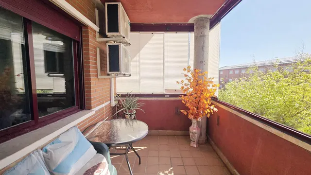 ¡en venta! piso con terraza acristalada, plaza de garaje y trastero en Boadilla del Monte — 4