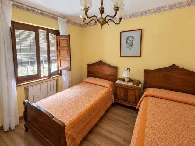 Casa en Carbayín: cuatro dormitorios, dos garajes y terreno para disfrutar de la vida de pueblo — 14