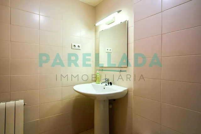 Piso de 3 habitaciones con parking junto al Puerto de Badalona — 18