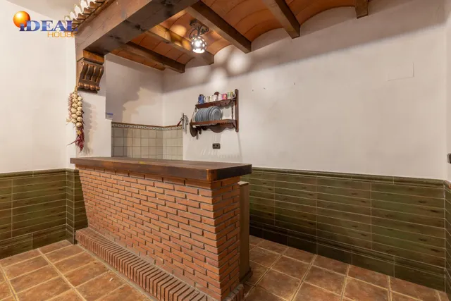 Casa adosada con terraza, vistas a Granada y Sierra Nevada, garaje y sótano — 47