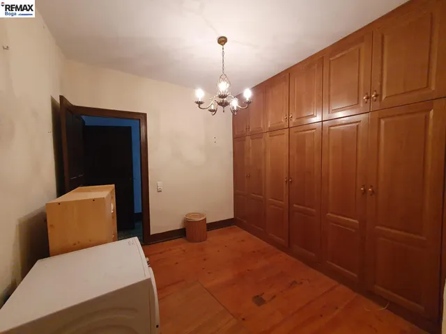 Amplia casa en sitio privilegiado. — 21