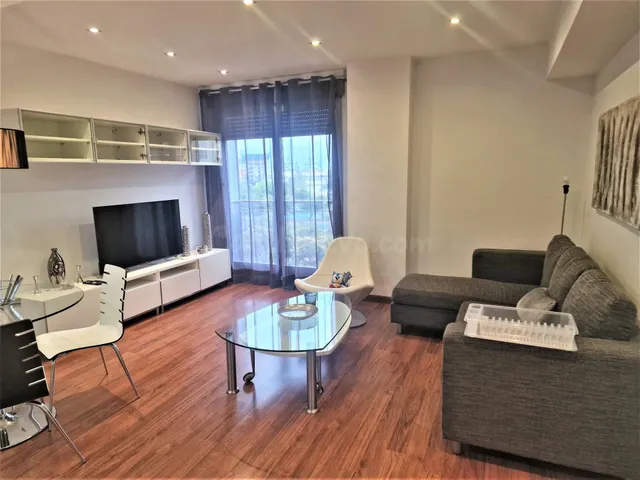 Piso de un dormitorio, amueblado, con plaza de garaje en la Ciudad de las Artes y las  Ciencias — 2