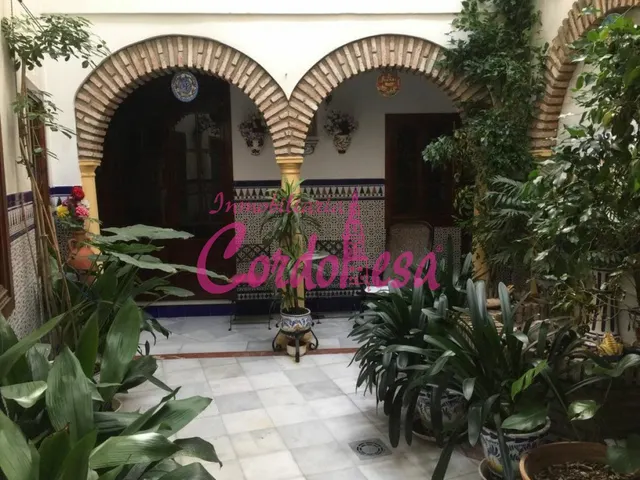 CASA INDEPENDIENTE EN EL CENTRO DE CORDOBA — 17