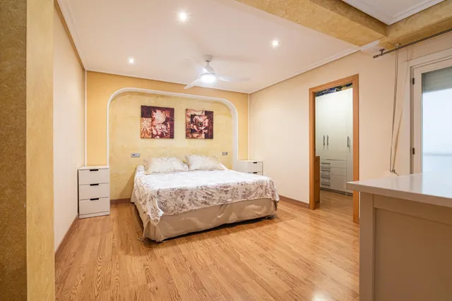 Tu refugio de luz en el corazón de Elche: entresuelo reformado con patio pisable — 19