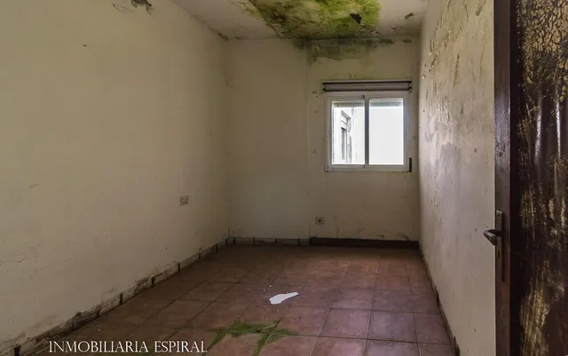 Piso en Vilagarcía de Arousa: ¡Tu Oportunidad Frente al Mar! ✨ — 16