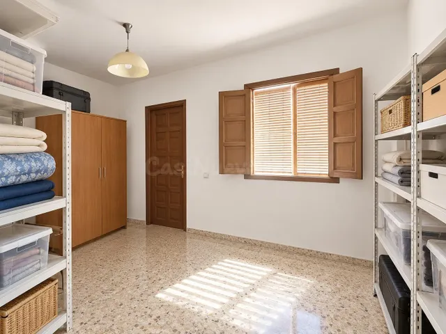 ¡CASA CON PATIO Y MUCHAS POSIBILIDADES CERCA DEL CENTRO DE M - foto 4