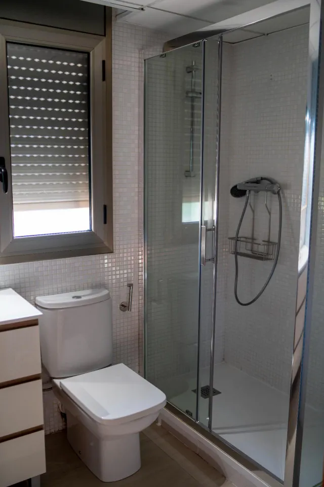 CASA ESQUINERA DE 5 habitaciones EN BARENYS — 9