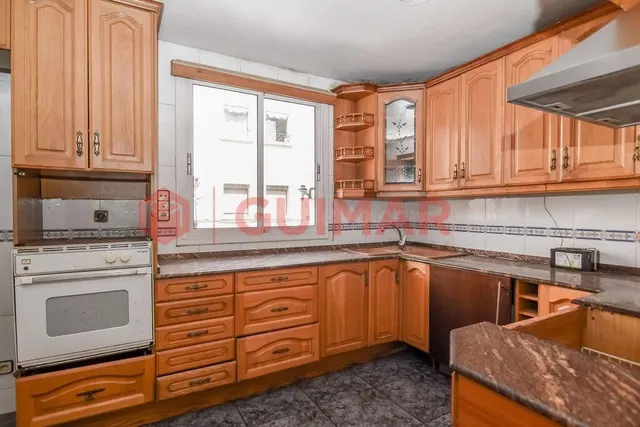 PISO EN VENTA EN SANT JOAN DESPÍ ZONA CENTRE - foto 2