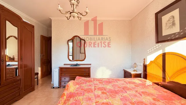 CASA TRADICIONAL DE PIEDRA CON GRAN PARCELA Y ANEXOS EN ABAVIDES (OURENSE) — 27
