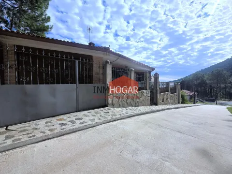 Chalet independiente con vistas espectaculares a la Sierra y al pueblo de Guisando (Ávila)