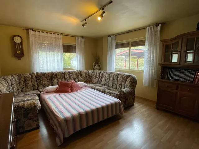 Venta de casa con bar en Toral de Merayo — 6