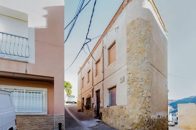 Oportunidad de vivienda en Alhabia (Almería)