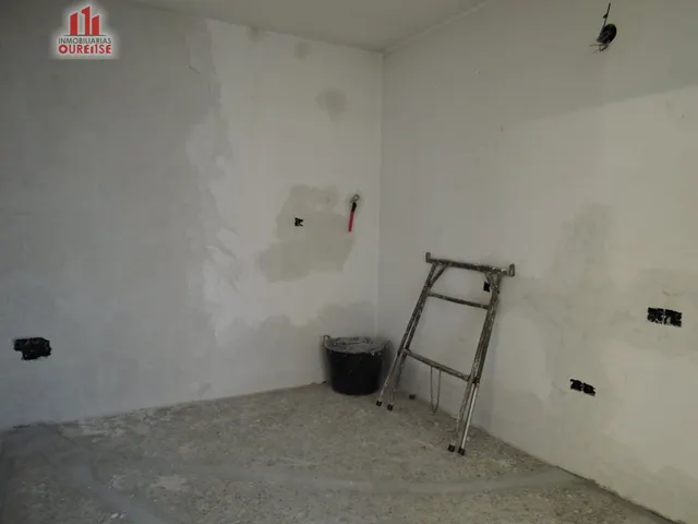 OFICINA EN PRIMERA PLANTA DE UN EDIFICIO CERCA DE ERVEDELO — 10