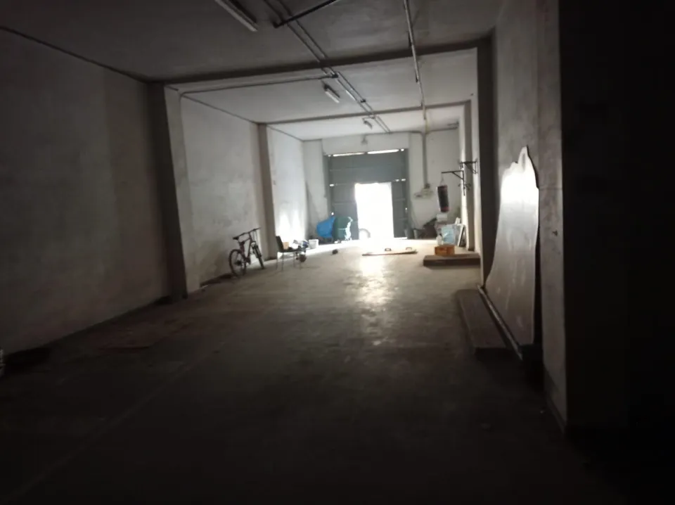21Inmobiliarias alquila este bajo diáfano en el centro de xirivella