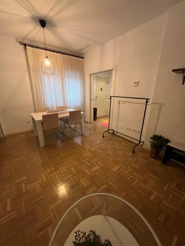 Centro San Julián, junto Muralla. Coqueto y amplio apartamen - foto 4