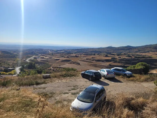 CASA CON CORRAL y TERRENO EN SAN MARTÍN DE UNX — 38