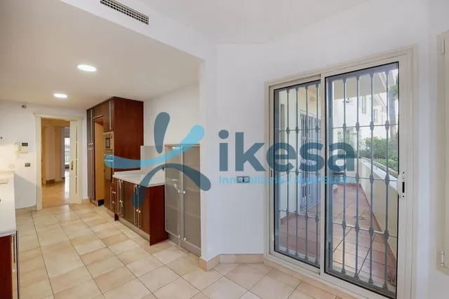 Venta de Vivienda en Marbella, Málaga. — 10