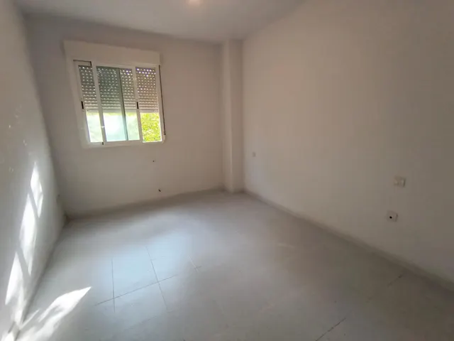 Piso luminoso y amplio en la Cañada — 8