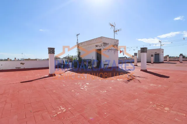 Apartamento de 2 dormitorios, 1 baños y 2 terrazas. en el centro de los alcazares, Murcia — 28