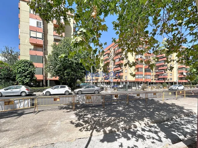 PISO CTRA CARMONA- PARQUE MIRAFLORES - foto 3