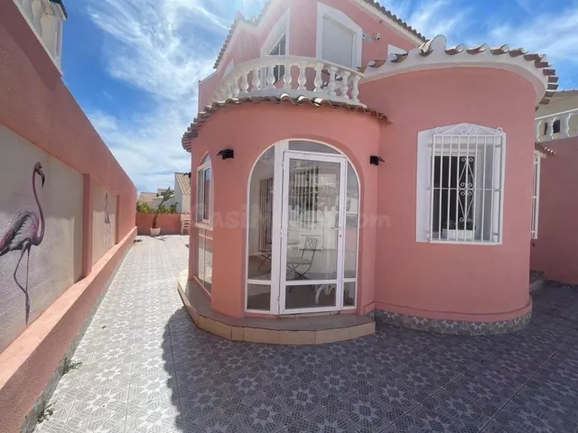 VILLA INDEPENDIENTE DE 5 DORMITORIOS EN PLAYA FLAMENCA Alica - foto 3
