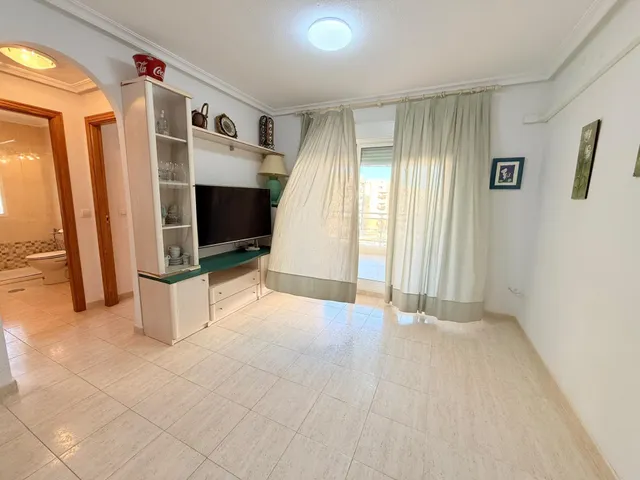Apartamento situado en el kilómetro 14 de La Manga del Mar Menor, en el residencial Puerto Mar I y II. — 9