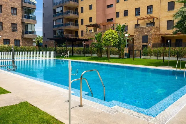 Planta baja con patio de 34 m2 en Nuevo Zoco | Renta libre a