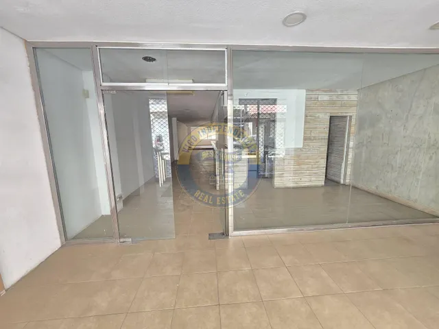 Cafetería con excelente ubicación — 6